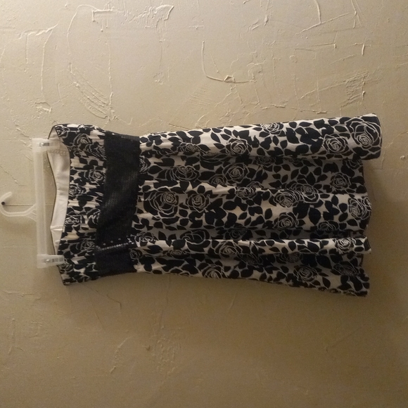 White House Black Market Strapless Dress Size 4 - Picture 5 of 7